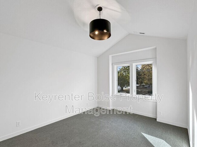 Building Photo - 3524 W Anderson St