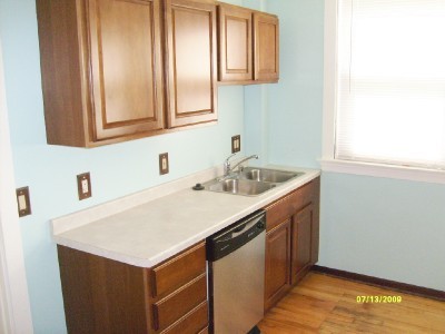 Kitchen - 225 N Blair St