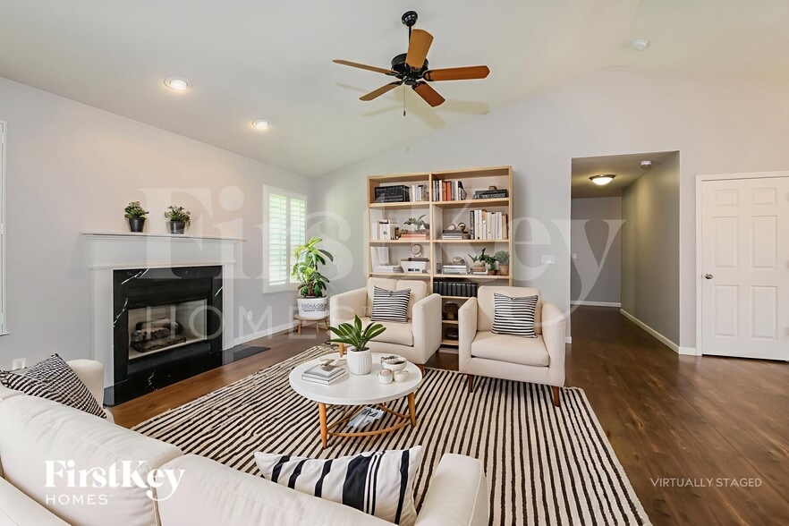 Building Photo - 616 Autumnwood Forest Dr