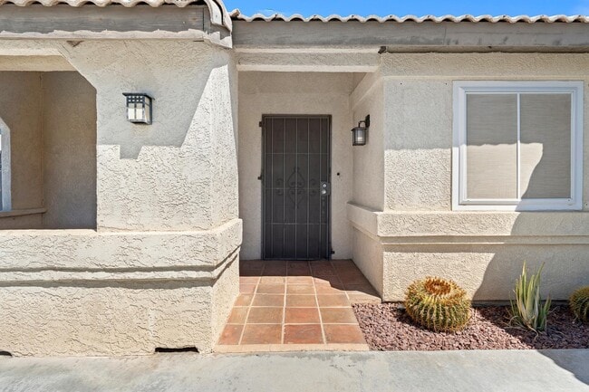 Building Photo - 80676 Willow Ln