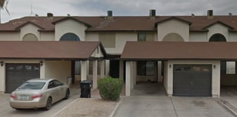 Building Photo - 304 E Lawrence Blvd C