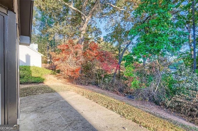 Building Photo - 1570 Twin Bridge Ln