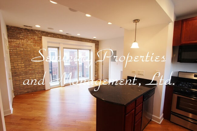 Interior Photo - 5653-59 N. Magnolia