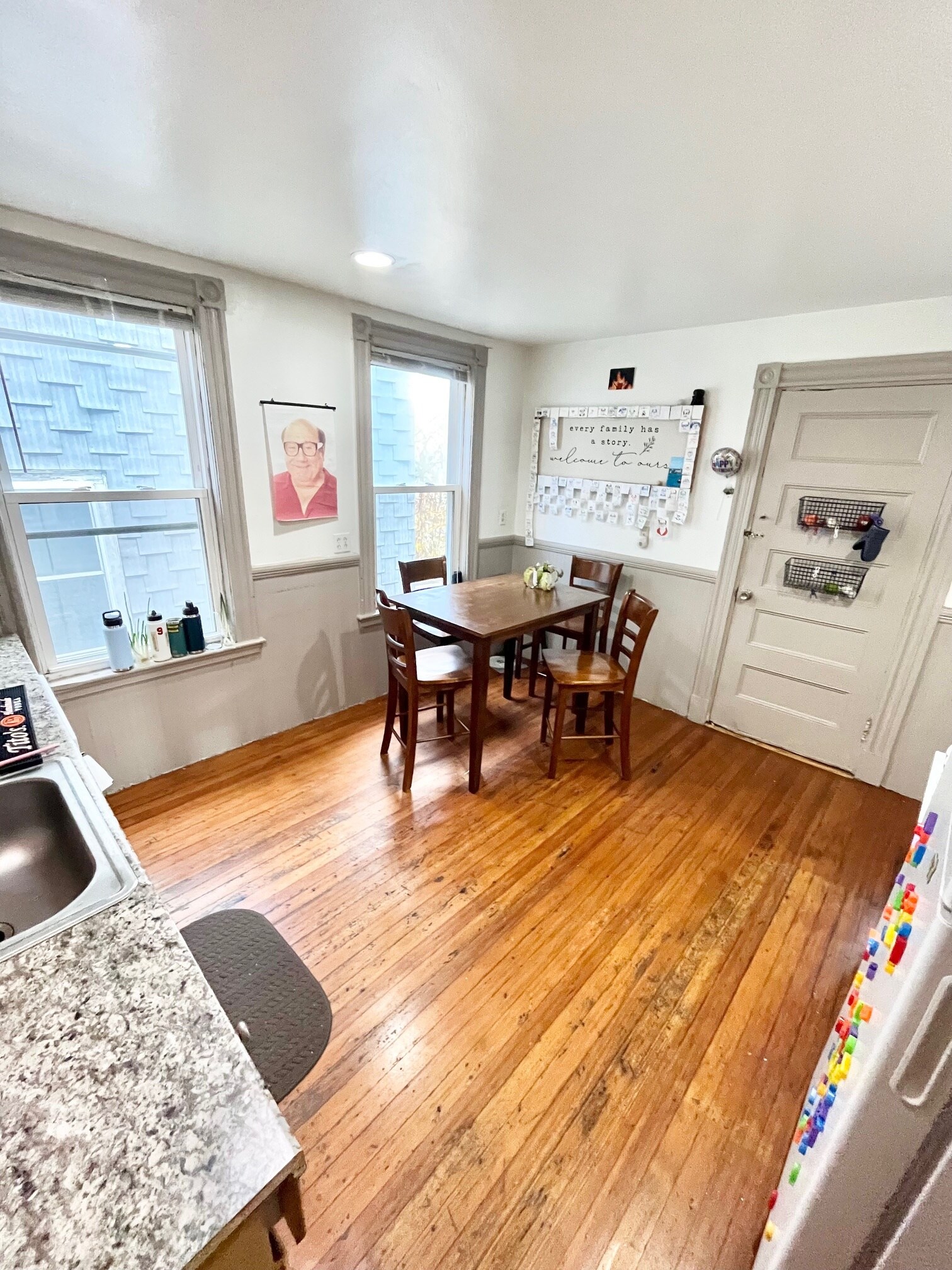 Building Photo - 10 Sachem St