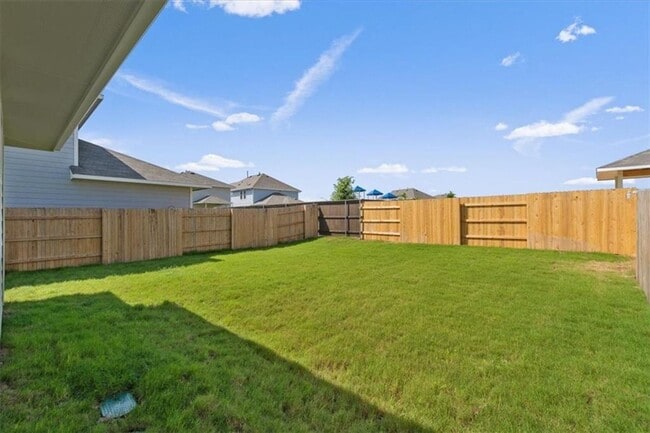 Building Photo - Newer Build in Hymeadow