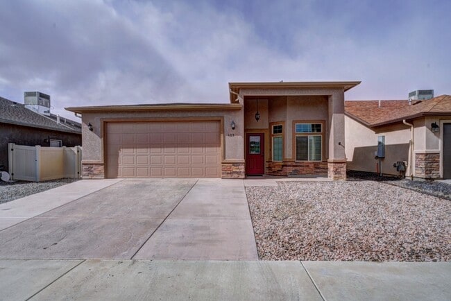 Building Photo - 429-29 1/2 29 1/2 Rd