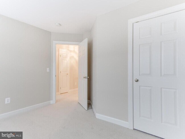 Building Photo - 43802 Bent Creek Terrace