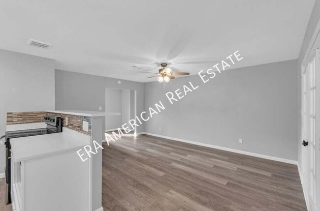 Building Photo - 5912 Pamela Dr