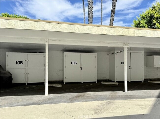 Building Photo - 711 Pacific Coast Hwy