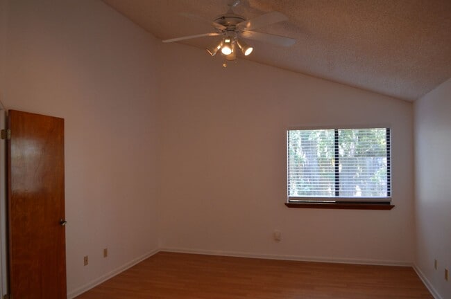 Building Photo - Location, Location! St Johns County, home of the best schools in Florida