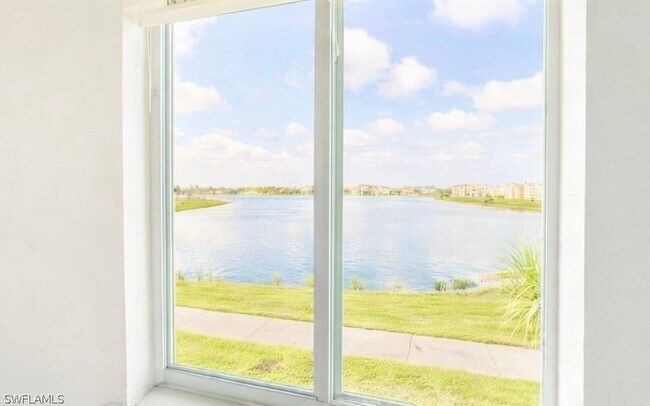 Building Photo - 15940 Grassland Ln