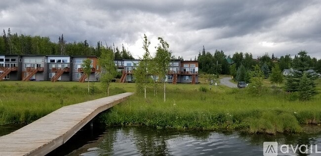 Building Photo - 2949 E Palmdale Dr