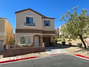 Building Photo - Single Family Home 3 Beds, 2.5 bath, 1 car garage