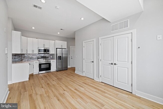 Building Photo - 1733 N 2nd St