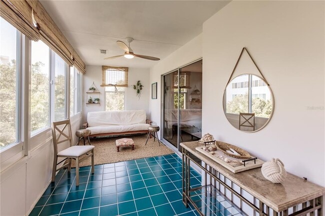 Building Photo - 1200 E Peppertree Ln