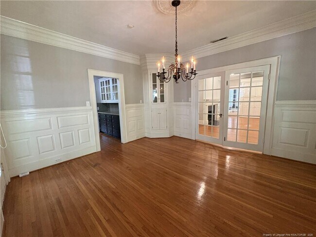 Building Photo - 310 Hinsdale Ave