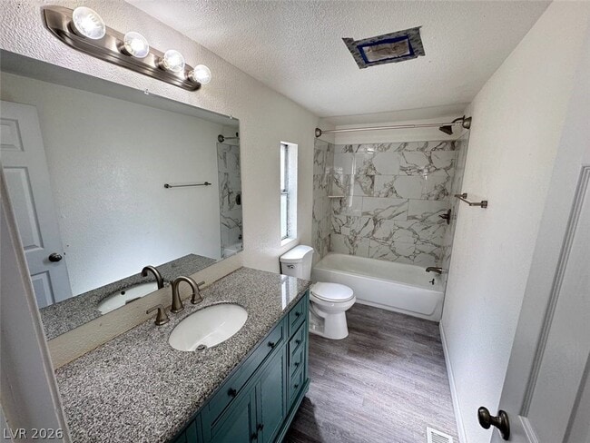 Building Photo - 4905 Fuentes Cir