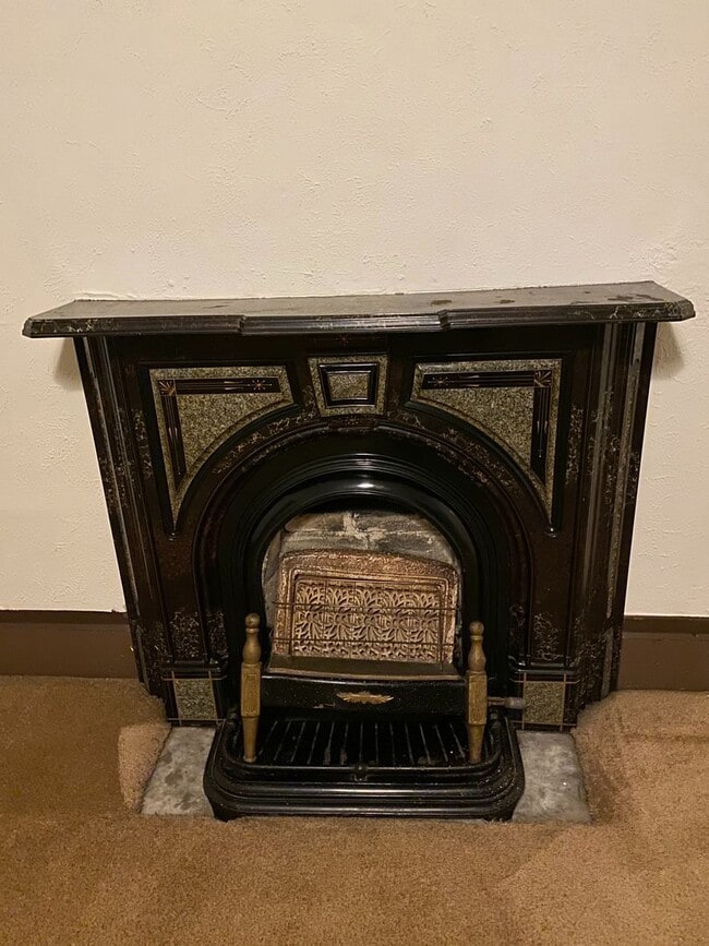 Building Photo - 190 W K St