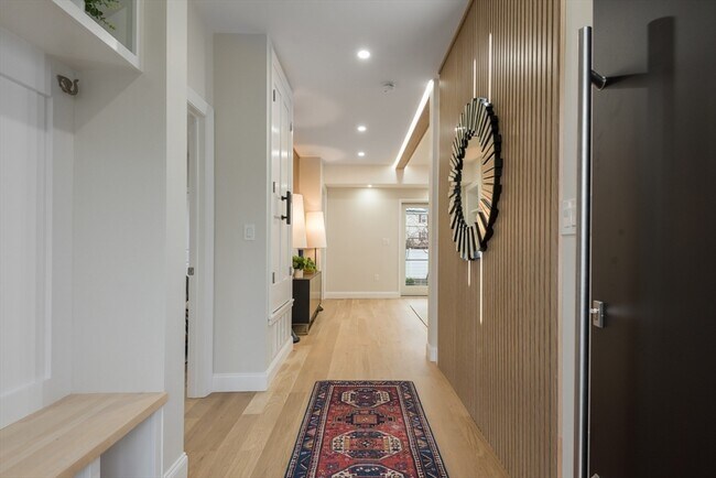 Building Photo - 6 Gordon Rd