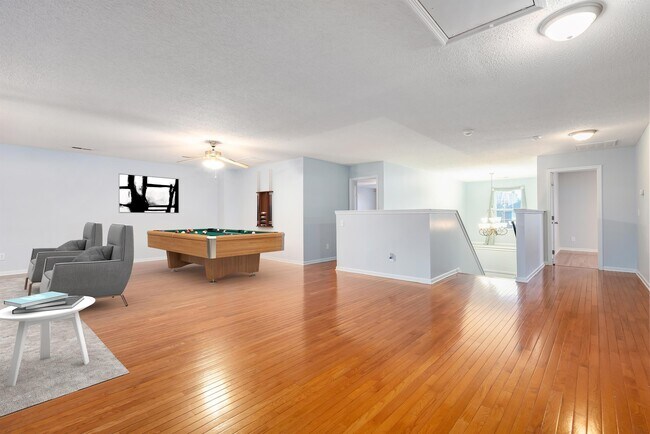 Building Photo - 117 Vancouver Rd