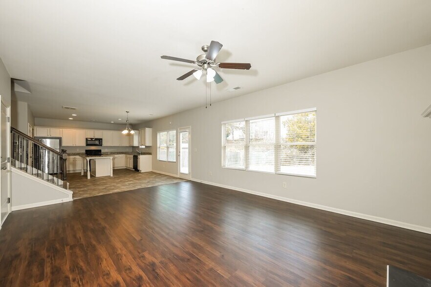 Building Photo - 3578 Rock Elm Ct