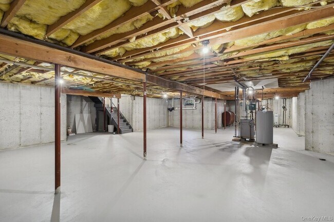 Building Photo - 1 Woodview Way