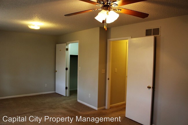 Building Photo - 3 br, 2 bath House - 6750 School St Unit 201