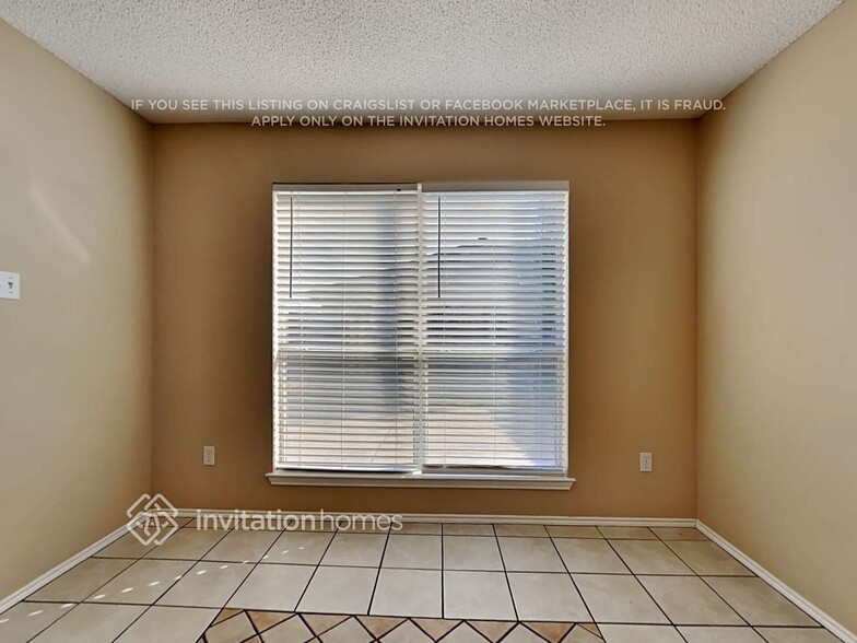 Building Photo - 8428 Odell St