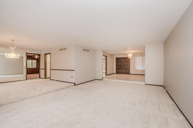 Building Photo - 22745 Wrexford Dr