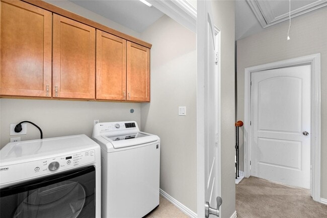 Building Photo - 3-Story Townhome in Midtown – 3BR/3.5BA with Private Balconies