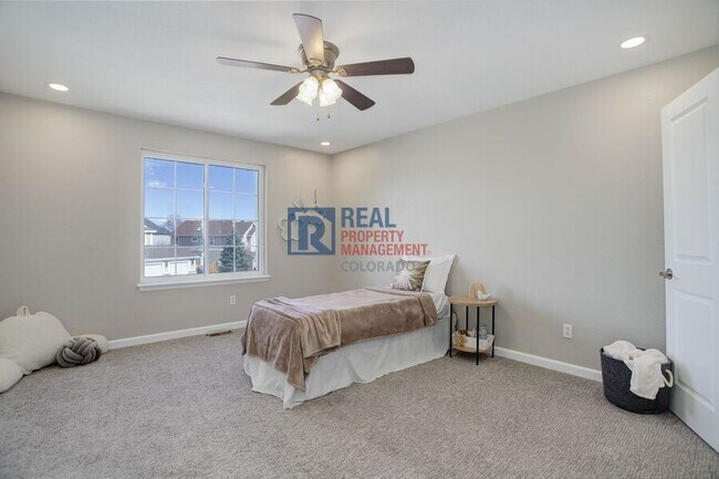 Building Photo - 5934 Instone Cir