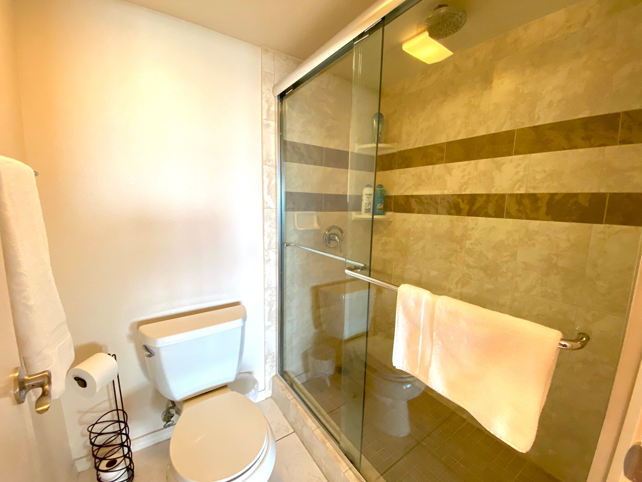 Primary bath - 404 Padre Blvd