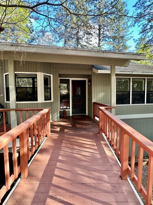 Building Photo - 15593 Carrie Dr