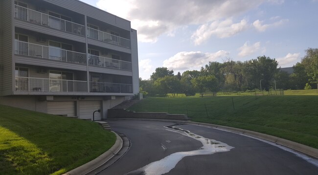 Primary Photo - 175 county road b2 E