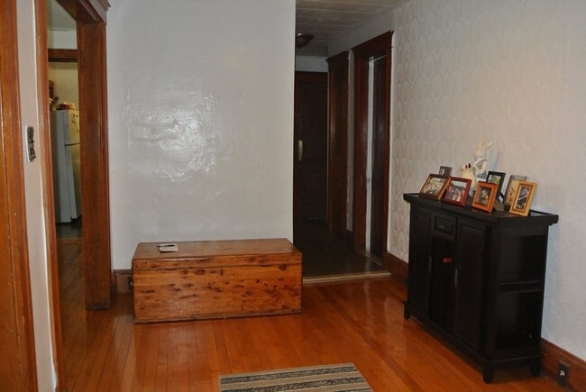 Building Photo - 58 S Crescent Circuit