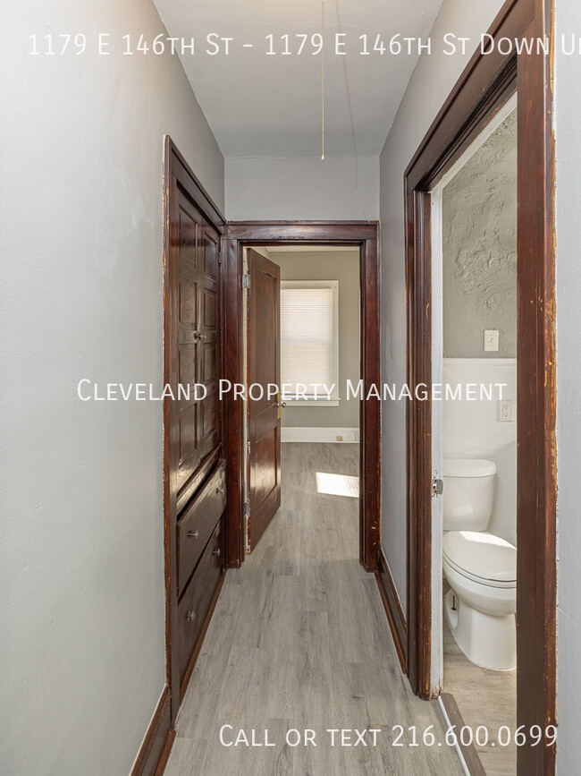 Building Photo - Renovated Cleveland Duplex