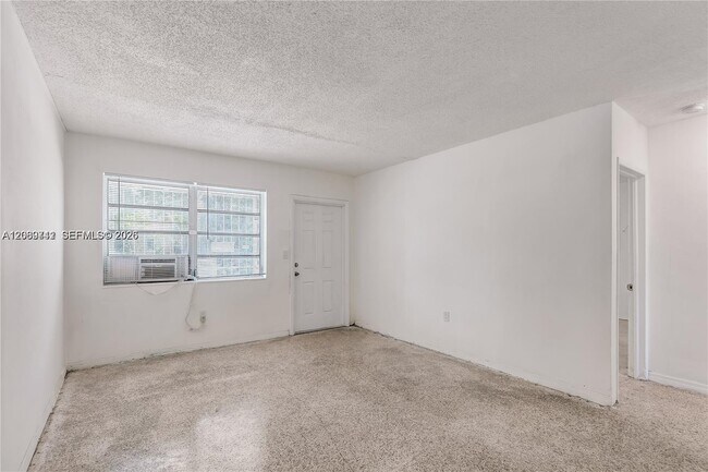 Building Photo - 5800 NE 3rd Ave