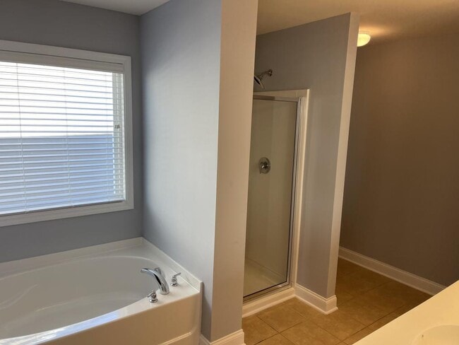 Building Photo - 2537 Greenbank Dr