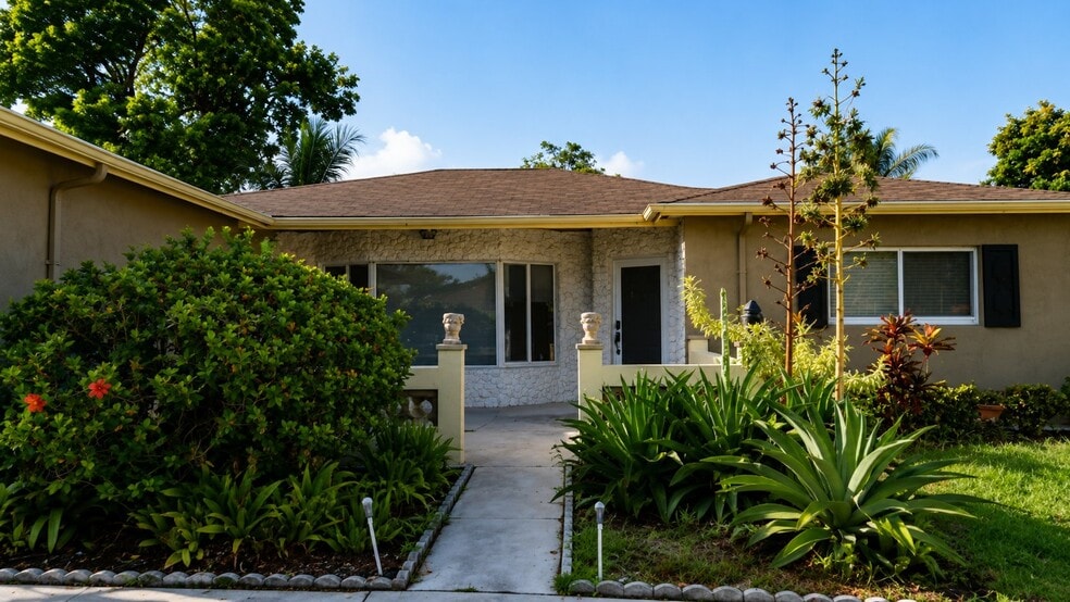 Building Photo - 5160 SW 8th St