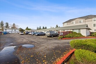 Building Photo - Lincoln Court