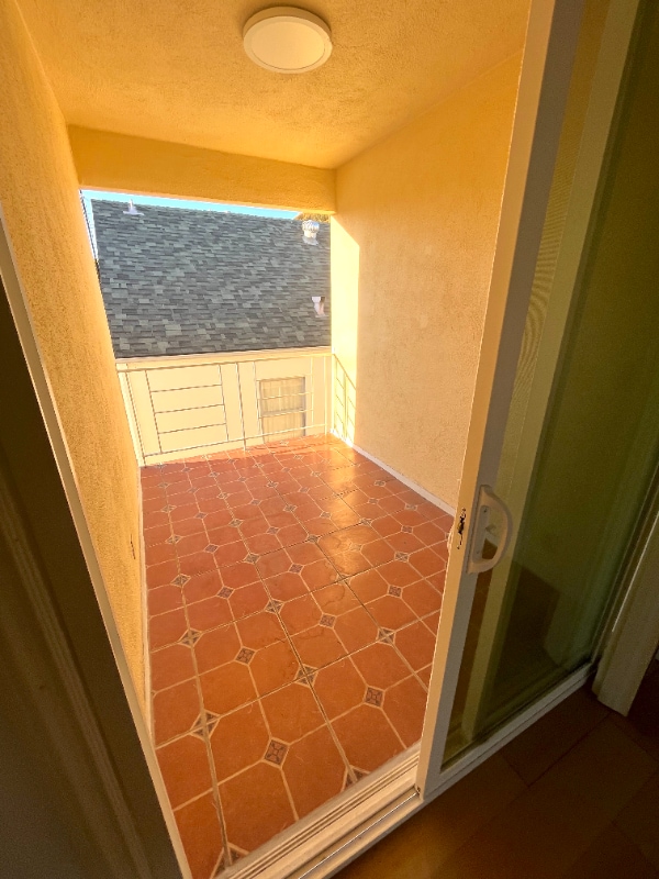 Building Photo - 1008 7th St