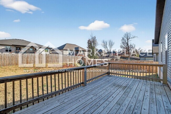 Building Photo - 1000 Clayton Rd