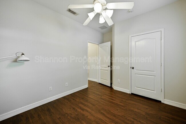 Building Photo - 10947 Redstone Ct
