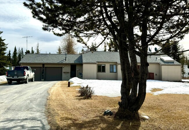 Primary Photo - LIKE NEW REMODEL!