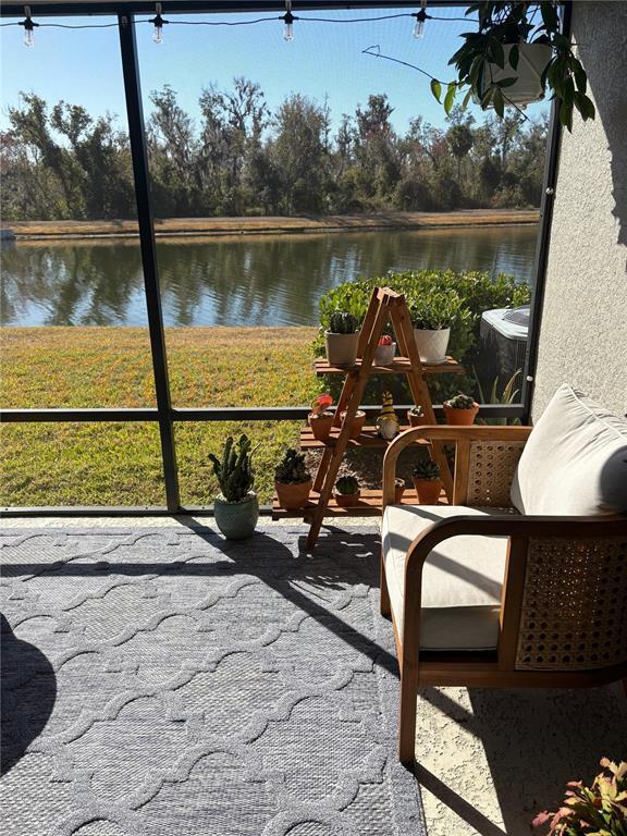 Building Photo - 12558 Oak Hill Way