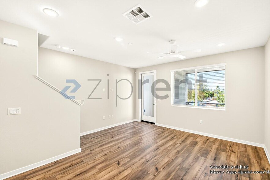 Building Photo - 9515 Hannah Wy