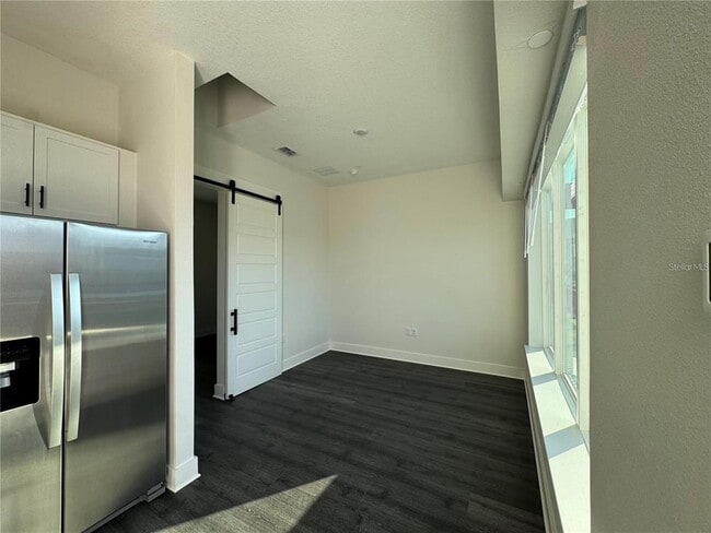 Building Photo - 794 TETBURY Lp