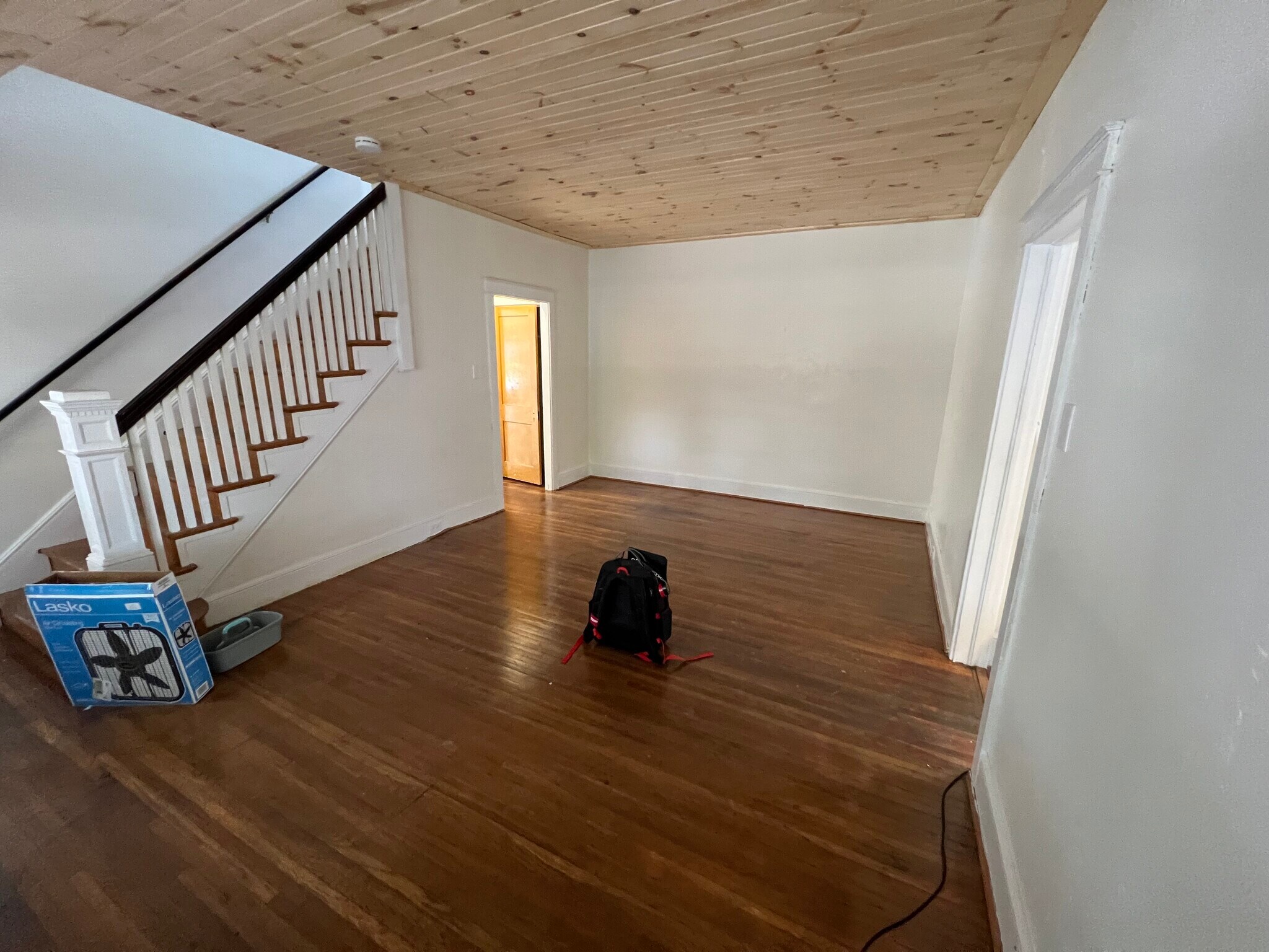 Living Room - 81 S Pearl St