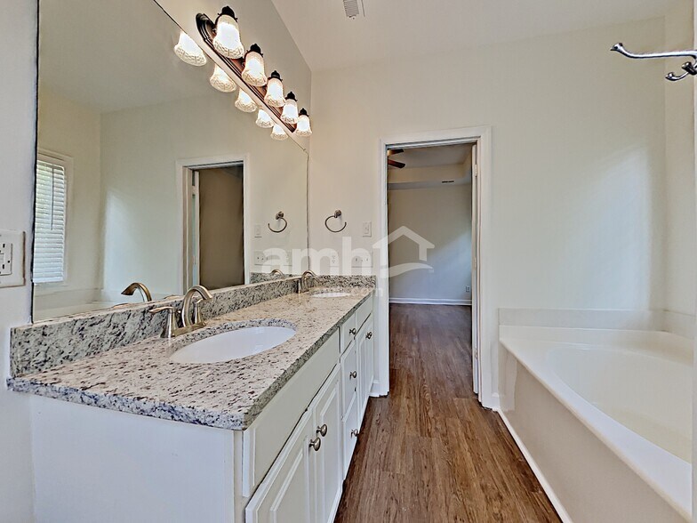 Building Photo - 4273 Rachel Donelson Pass