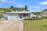 Building Photo - 211 SE 1st Terrace